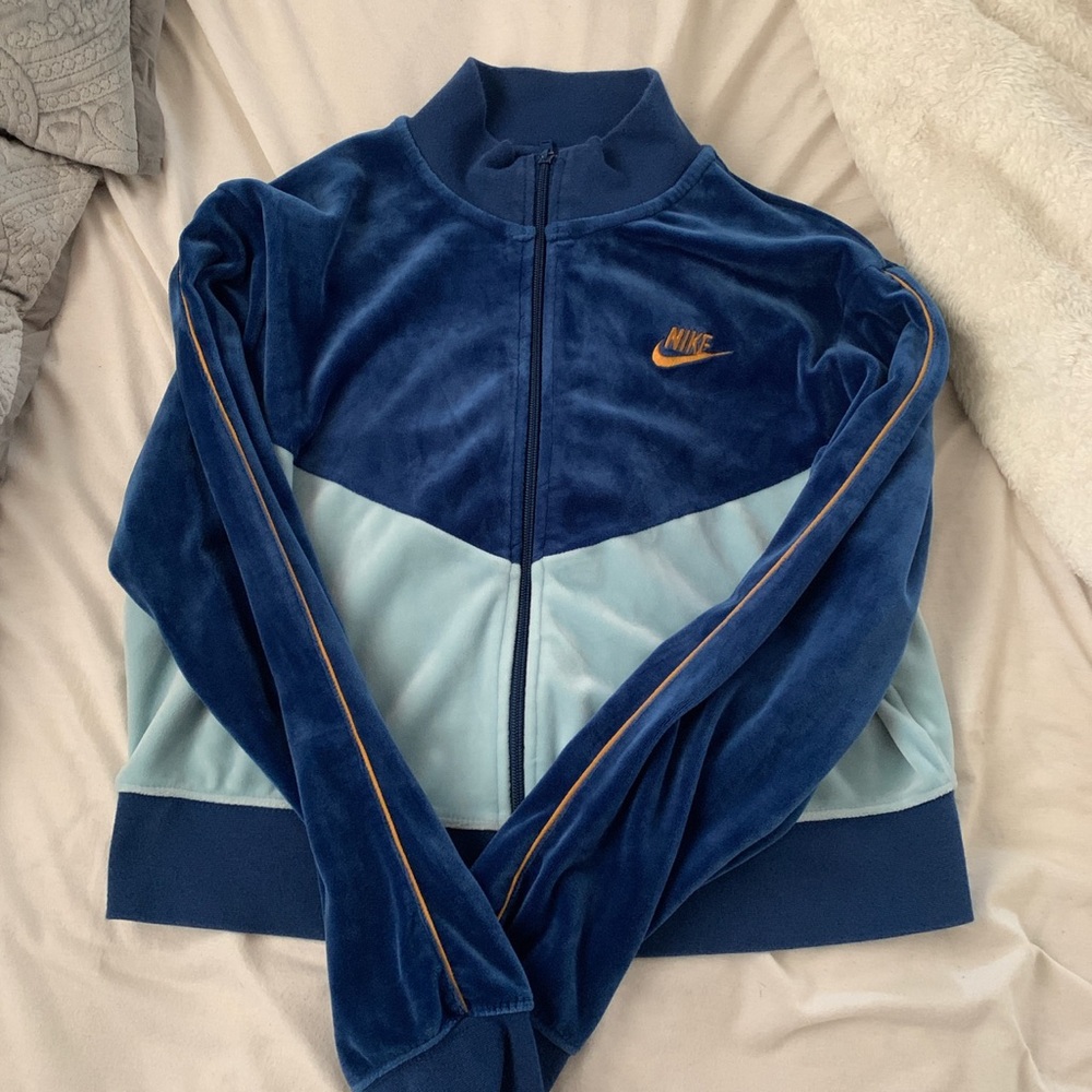 Nike velvet cropped jacket